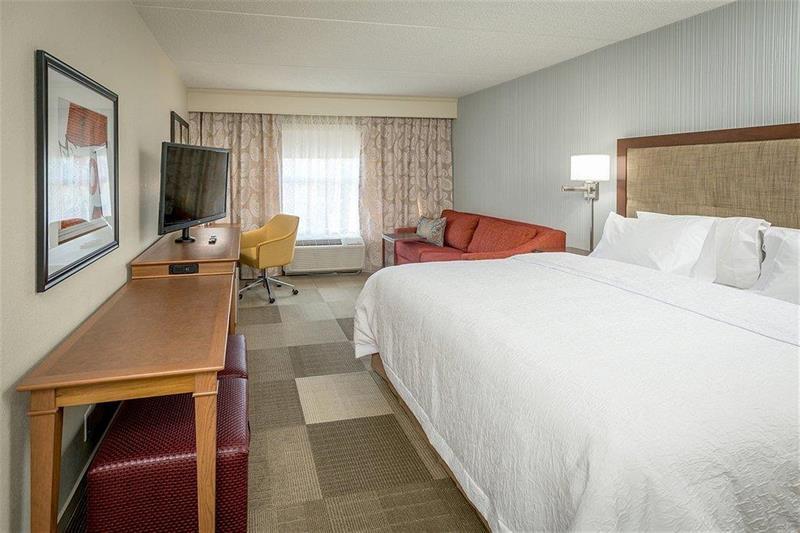 Hampton Inn Peterborough Zewnętrze zdjęcie