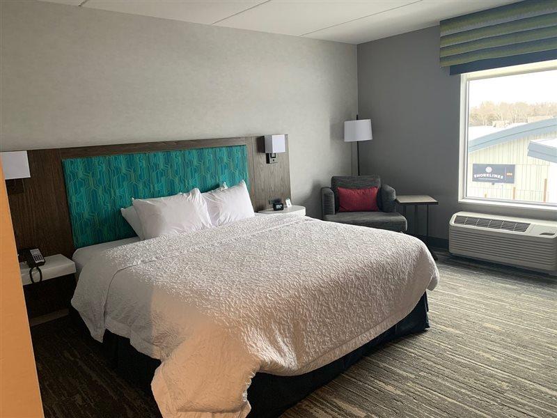 Hampton Inn Peterborough Zewnętrze zdjęcie