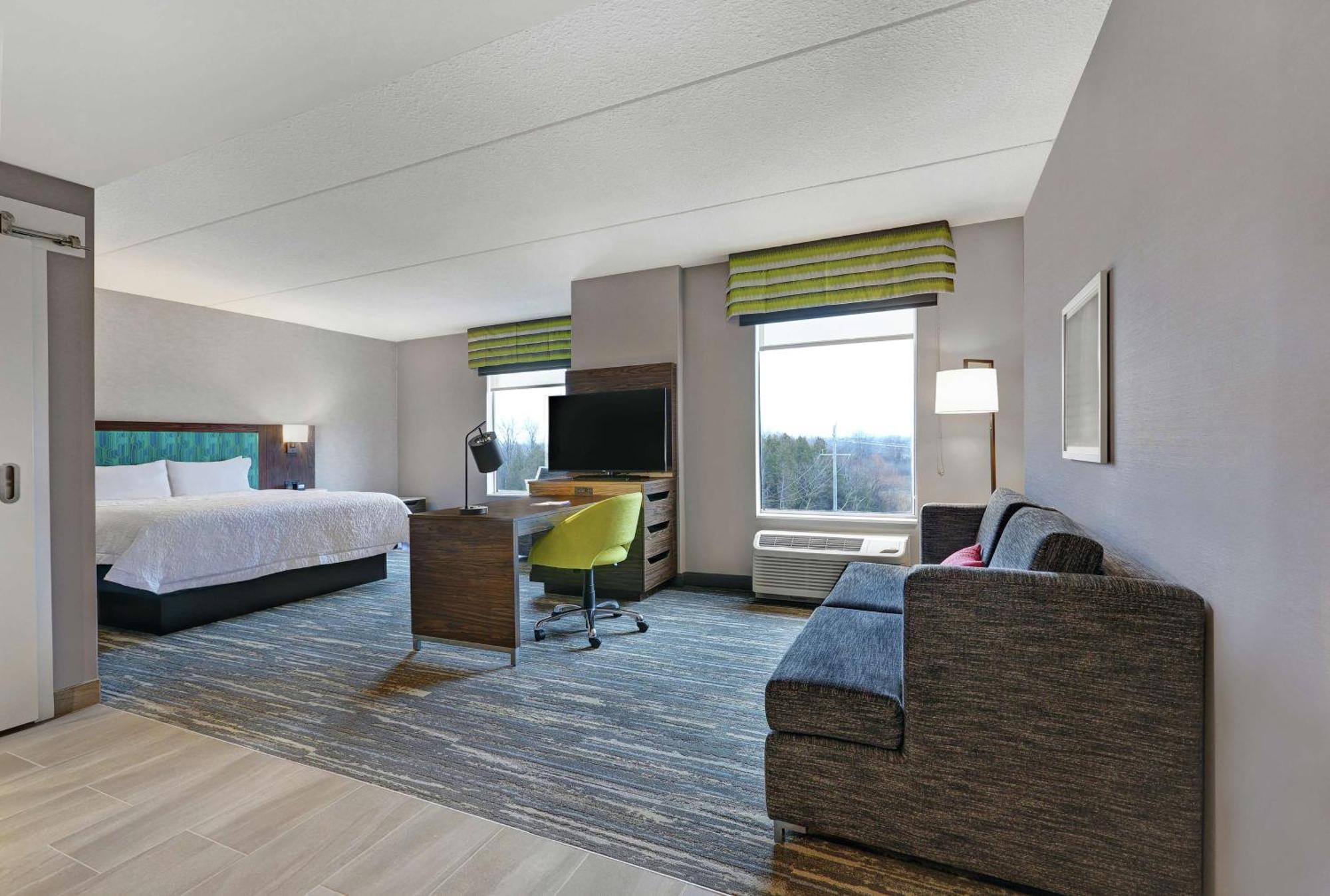Hampton Inn Peterborough Zewnętrze zdjęcie