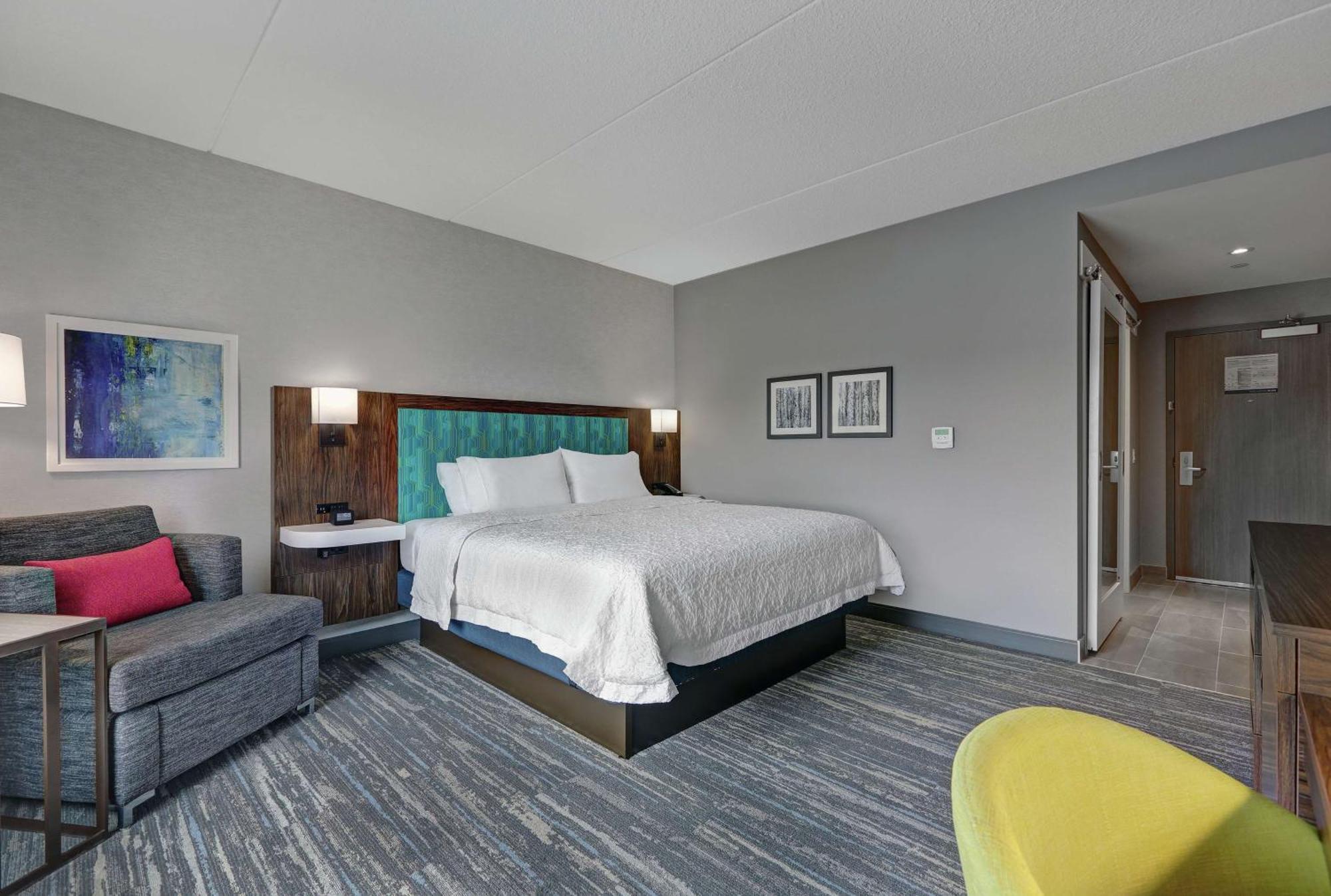 Hampton Inn Peterborough Zewnętrze zdjęcie